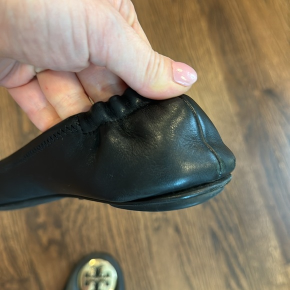 Tory Burch black/gold Minnie flats size 9 - Picture 6 of 8